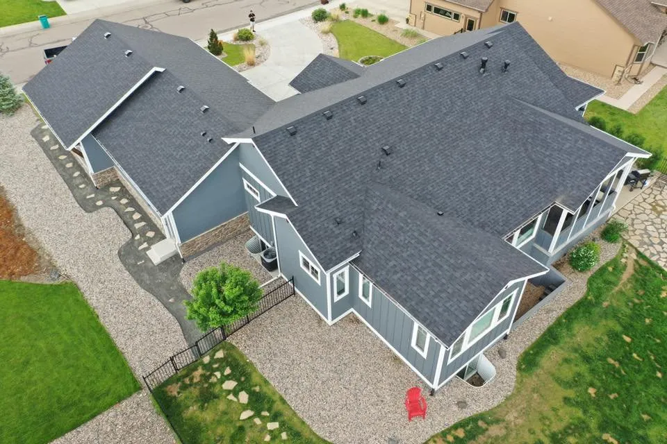 Slide of Aspen Leaf Roofing