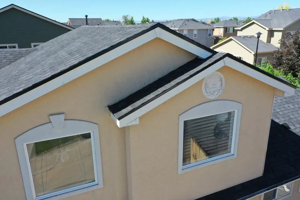 Slide of Aspen Leaf Roofing