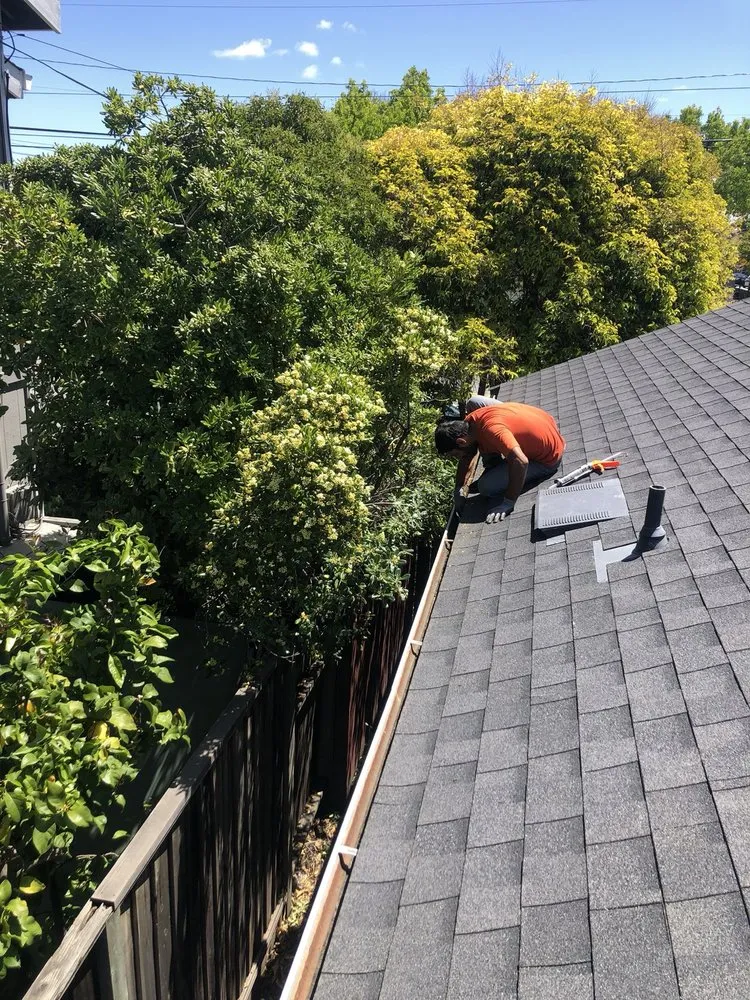 Slide of Astare Construction