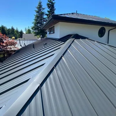 Astound Roofing and Construction Logo