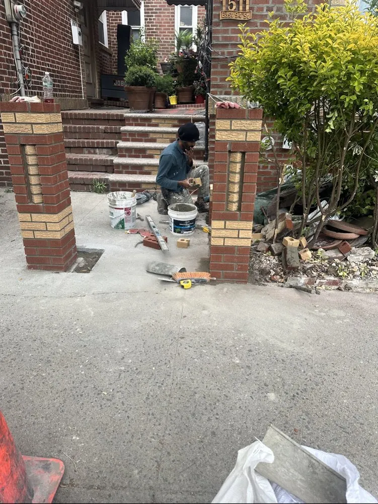 Slide of A&T Construction