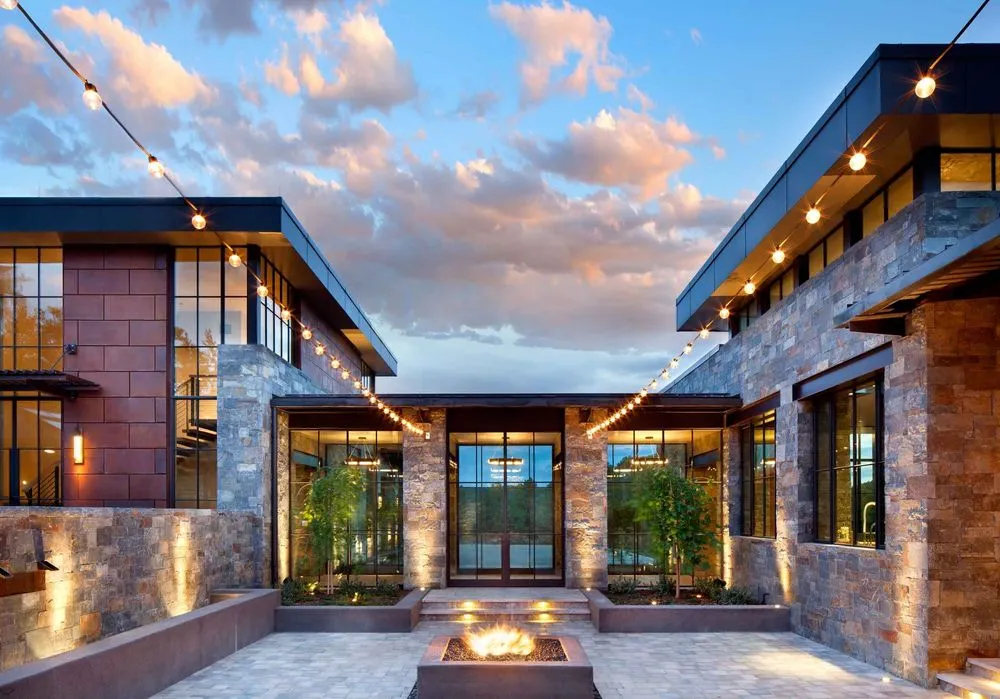 Slide of ATL Window King