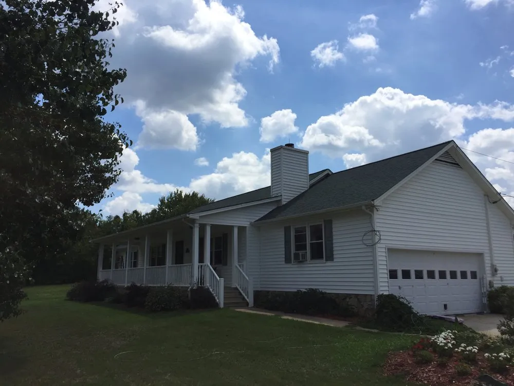 Slide of Atlanta Roof 911