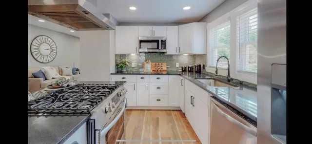 Slide of Atlantis Construction