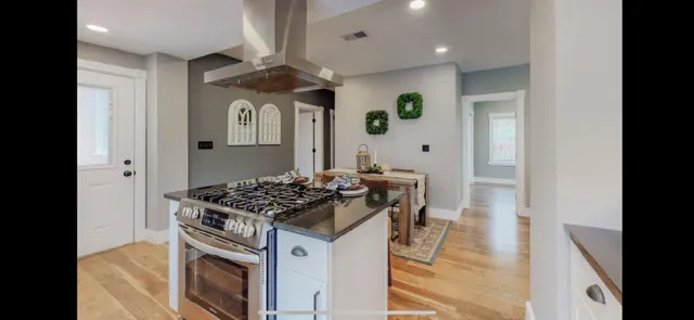 Slide of Atlantis Construction