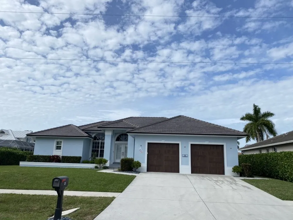 Slide of Atlantis Roofing of Naples