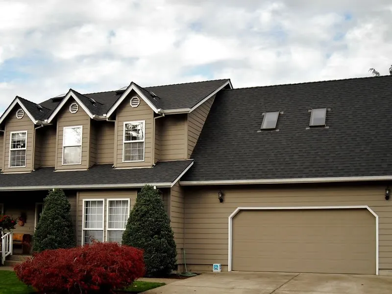 Slide of Atlas Roofing and Siding