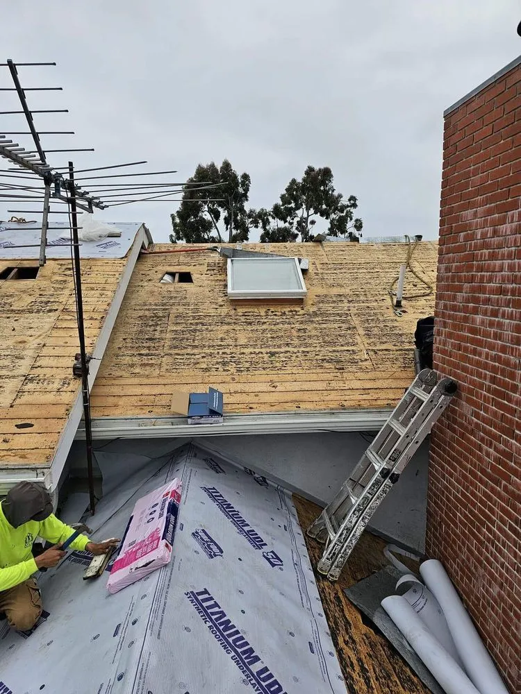 Slide of Atlas Roofing