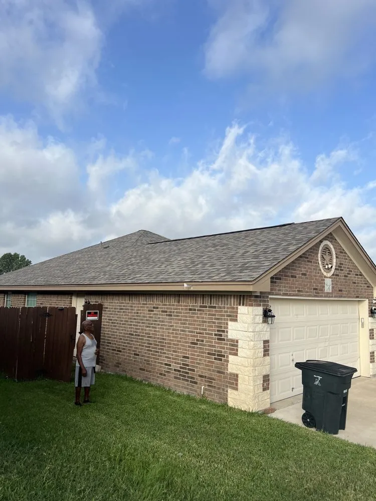 Slide of Atlas Roofing Pros