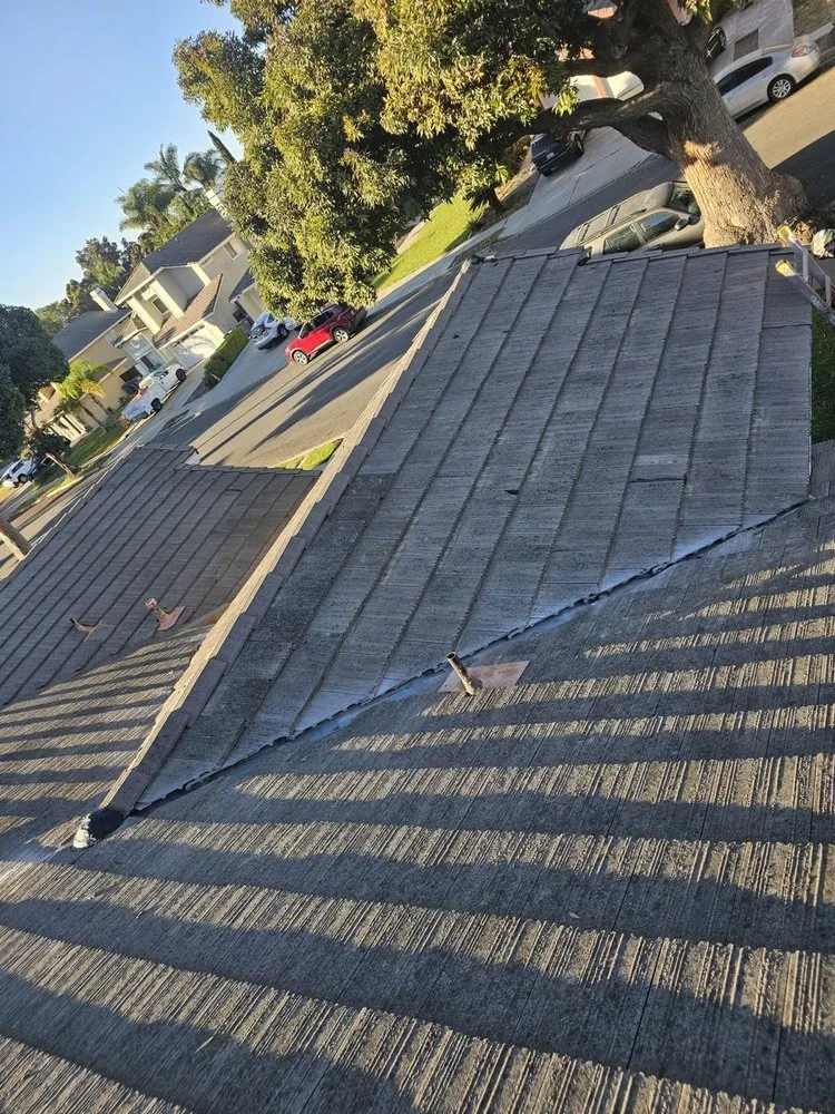 Slide of Atom Builders