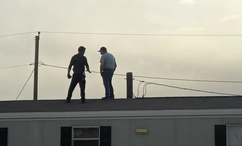 Slide of Atom Contracting