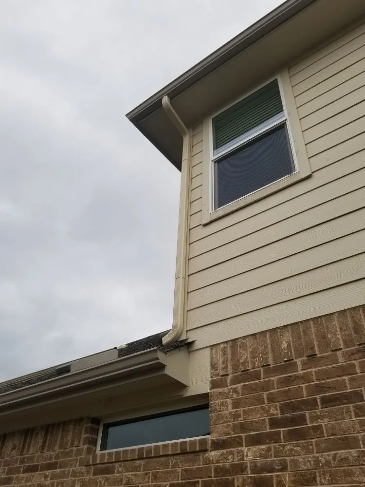 Slide of ATX Seamless Gutters