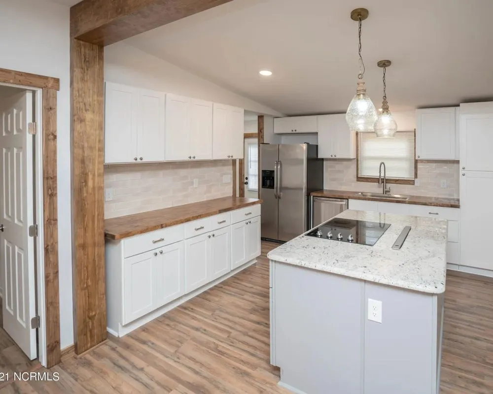 Slide of Aubrey Faatz Home Crafters