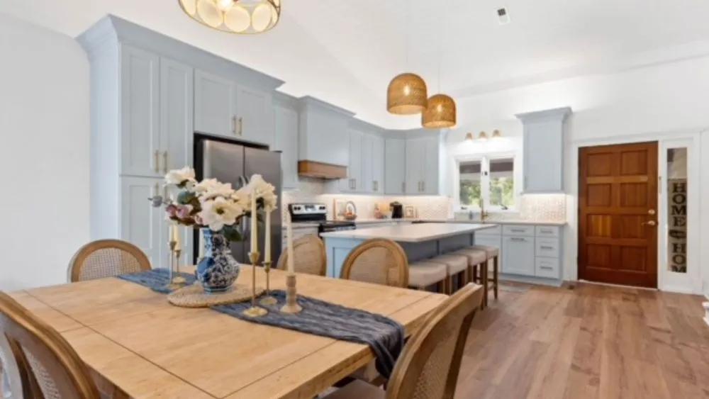 Slide of Aubrey Faatz Home Crafters