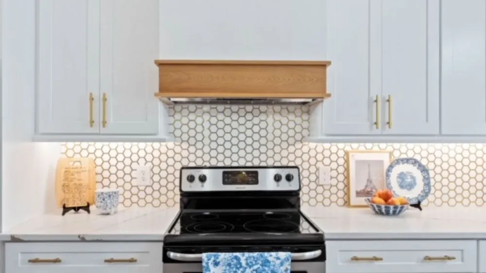 Slide of Aubrey Faatz Home Crafters