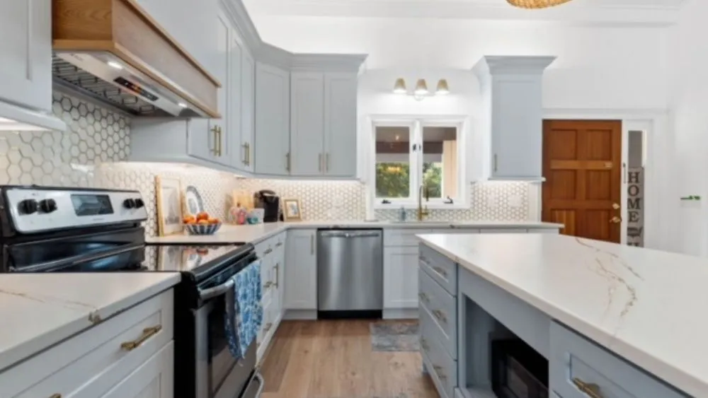 Slide of Aubrey Faatz Home Crafters