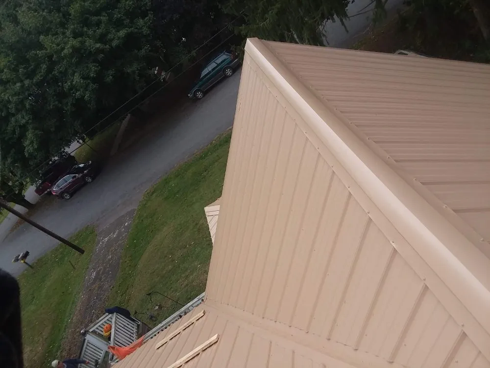 Slide of Auman Construction