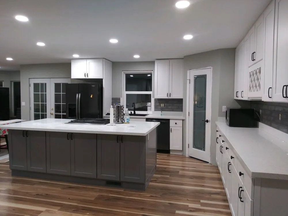 Slide of Aura Construction