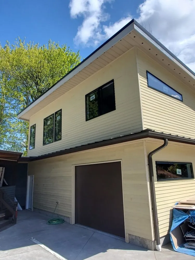 Slide of Aura Construction