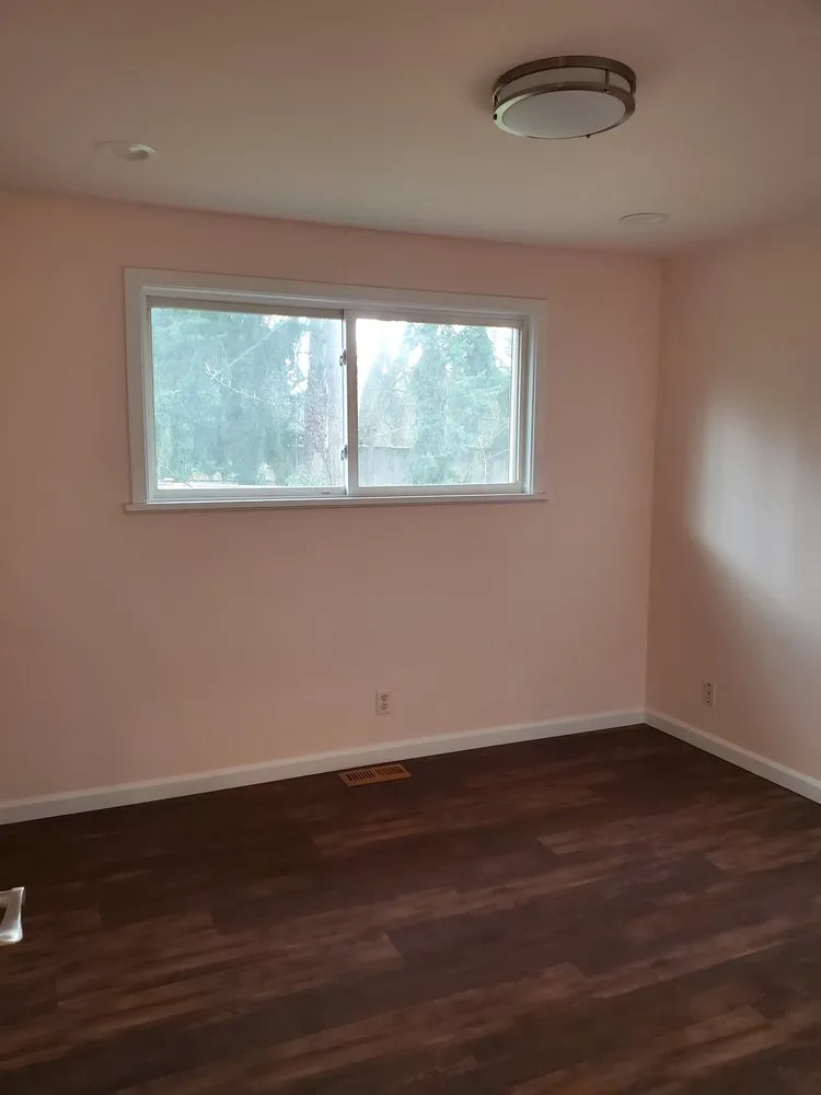 Slide of Aura Construction