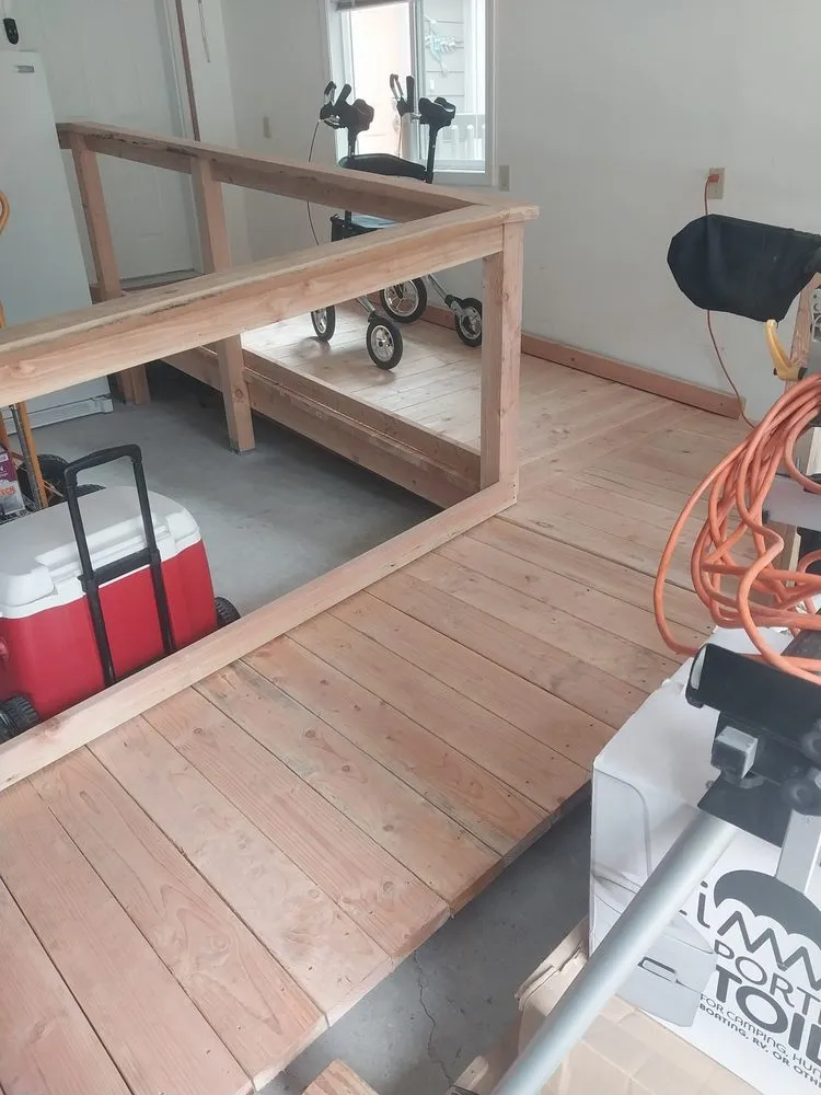 Slide of Auragonian Construction