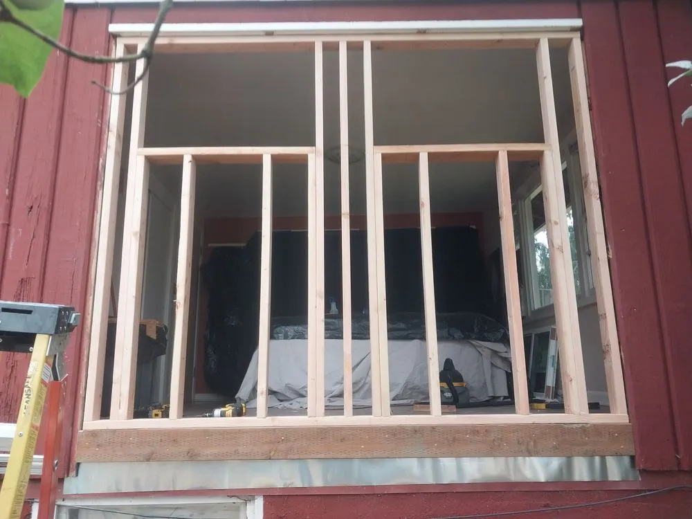 Slide of Auragonian Construction