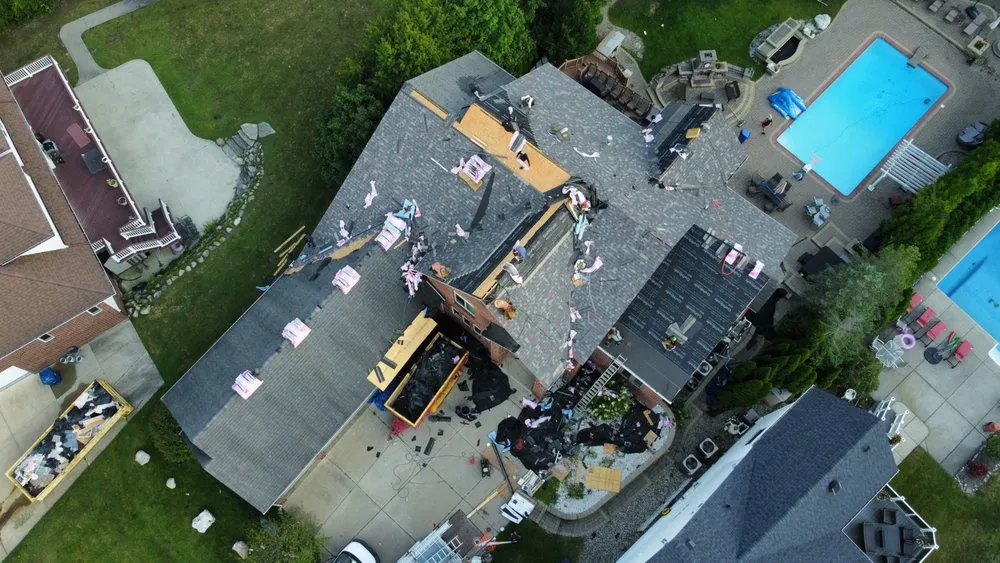 Slide of Ausi’s Exteriors