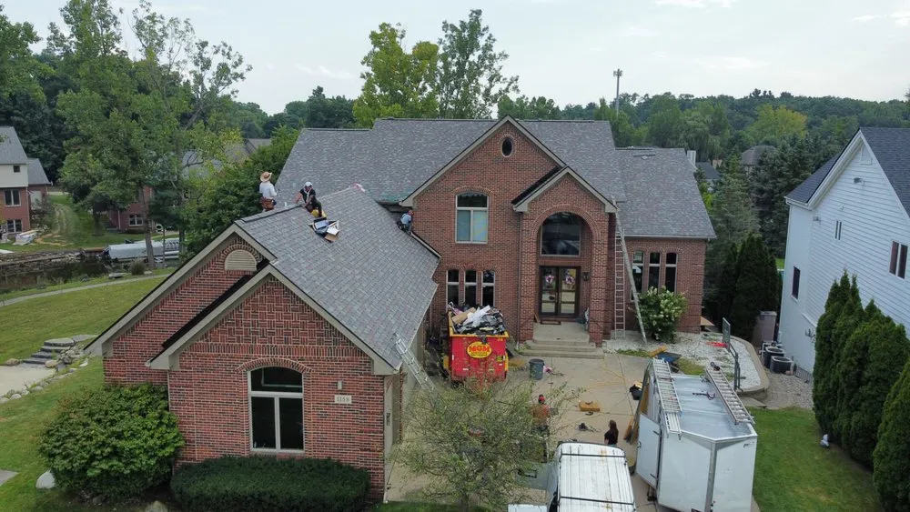 Slide of Ausi’s Exteriors