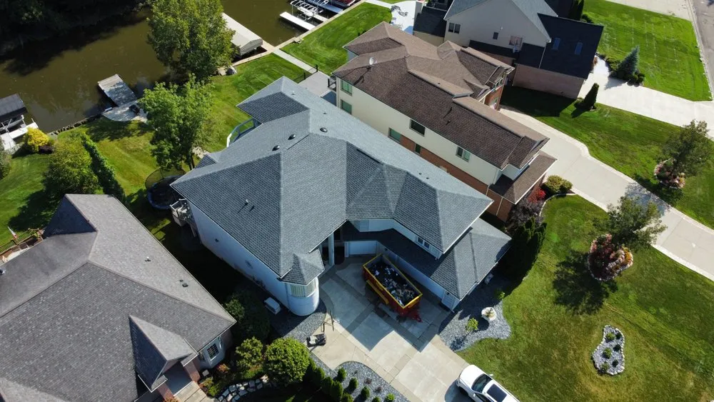 Slide of Ausi’s Exteriors