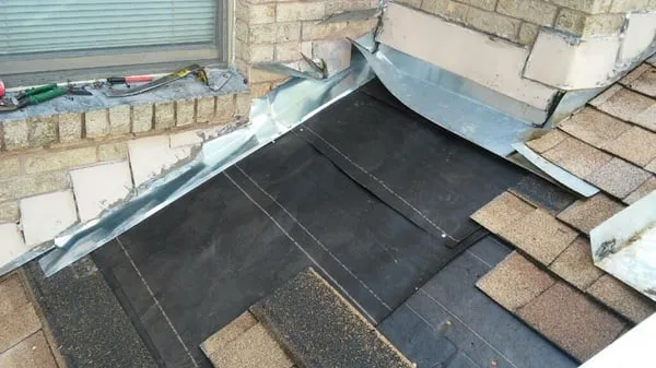 Austin Roof Man Logo