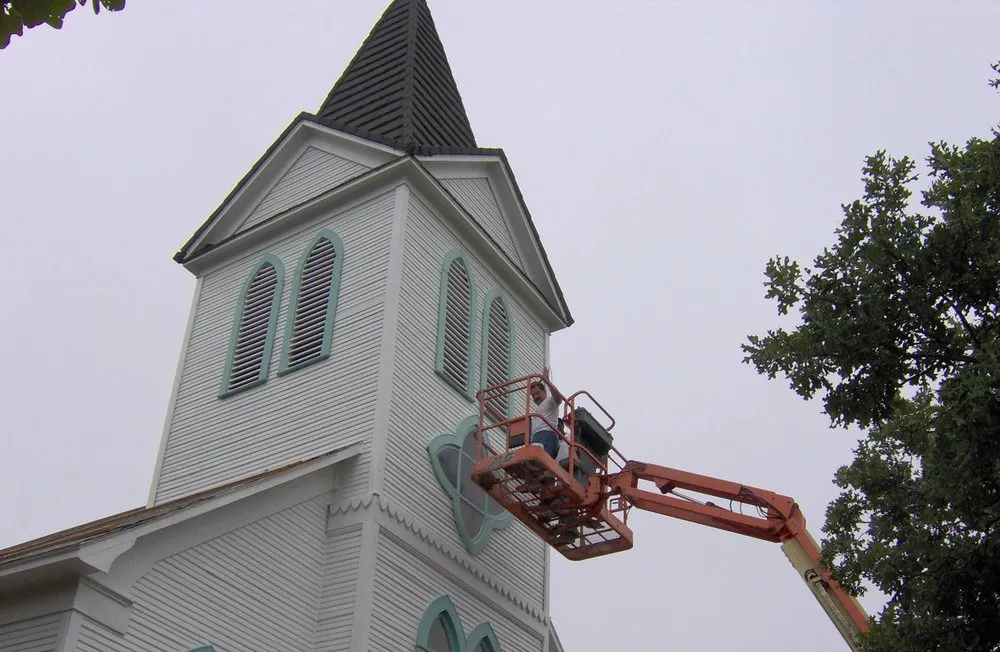 Slide of Austin Roof Specialists