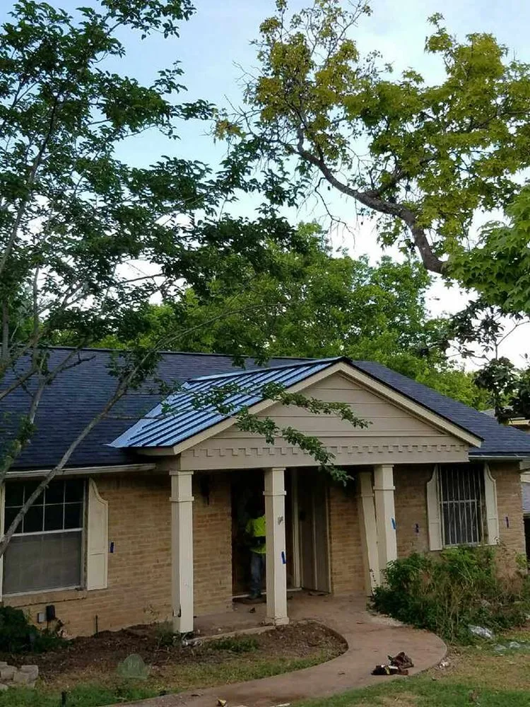 Slide of Austin Roof-Tech