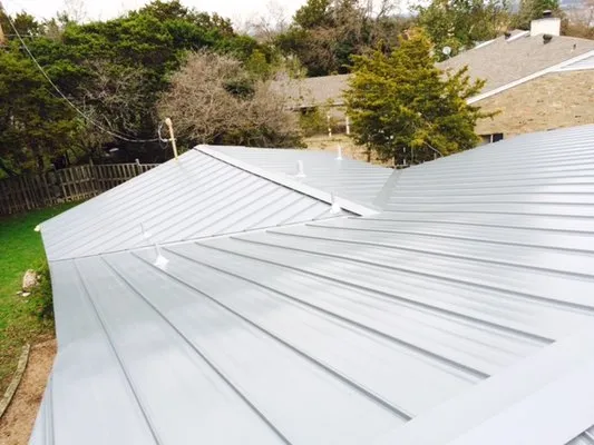 Austin Roof-Tech Logo