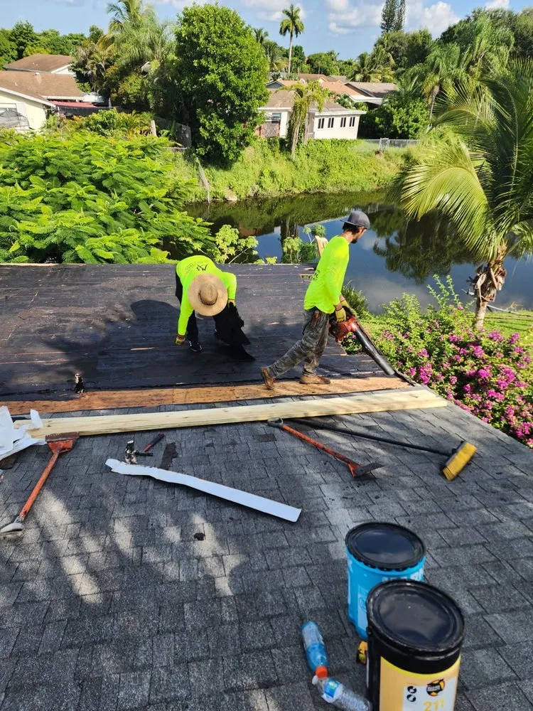 Slide of Austyn Roofing