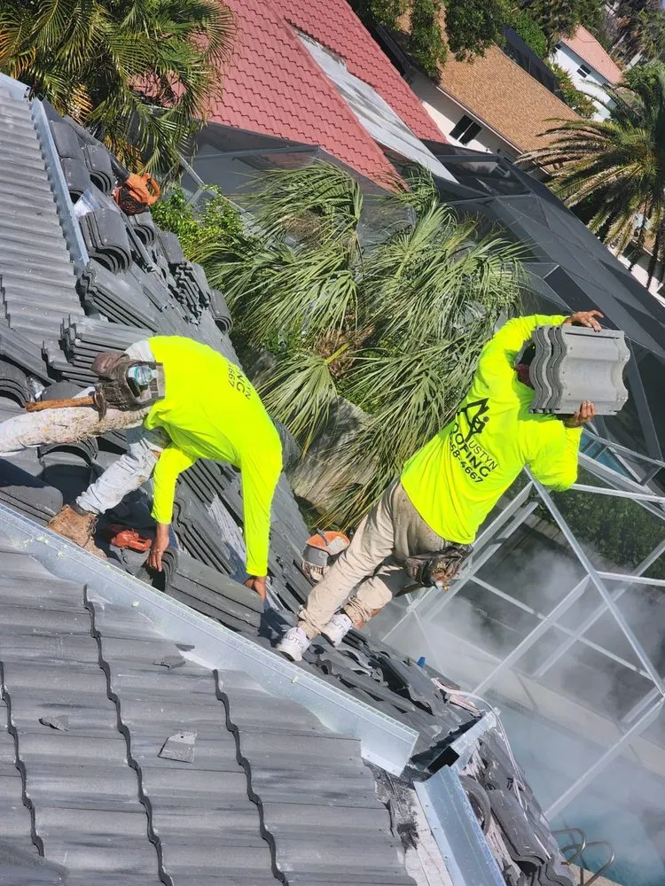 Slide of Austyn Roofing