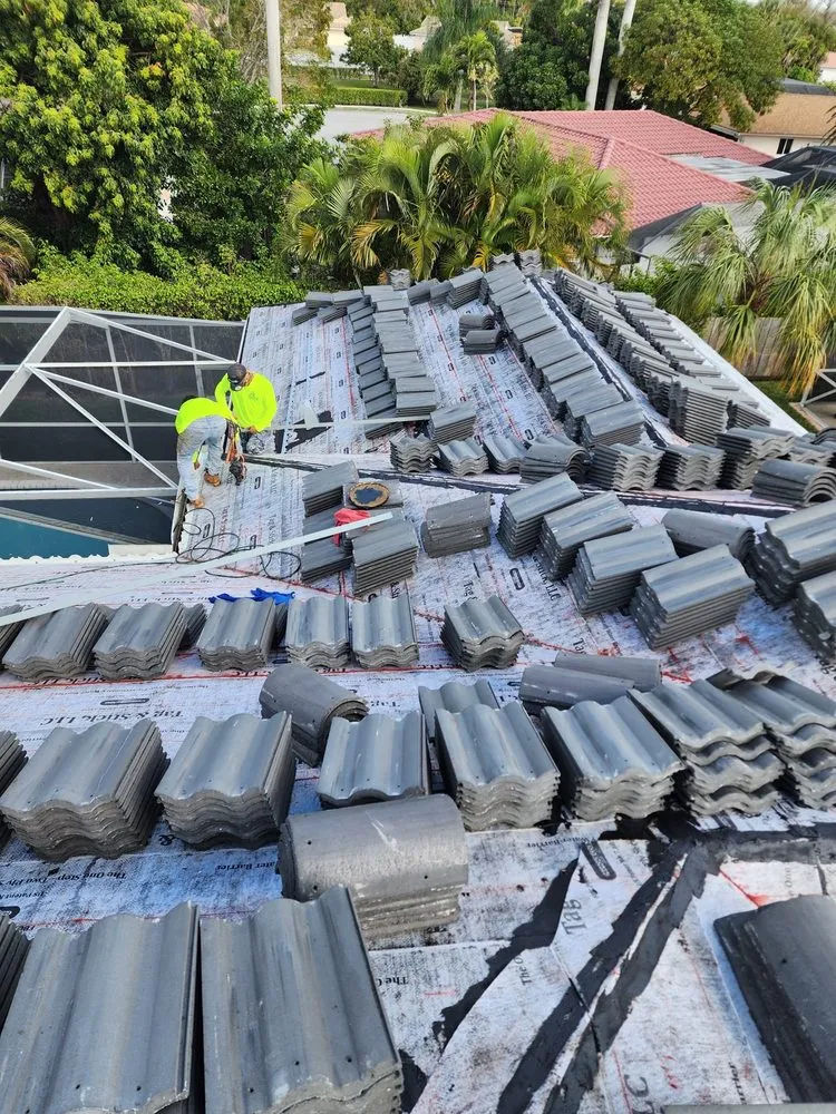 Slide of Austyn Roofing