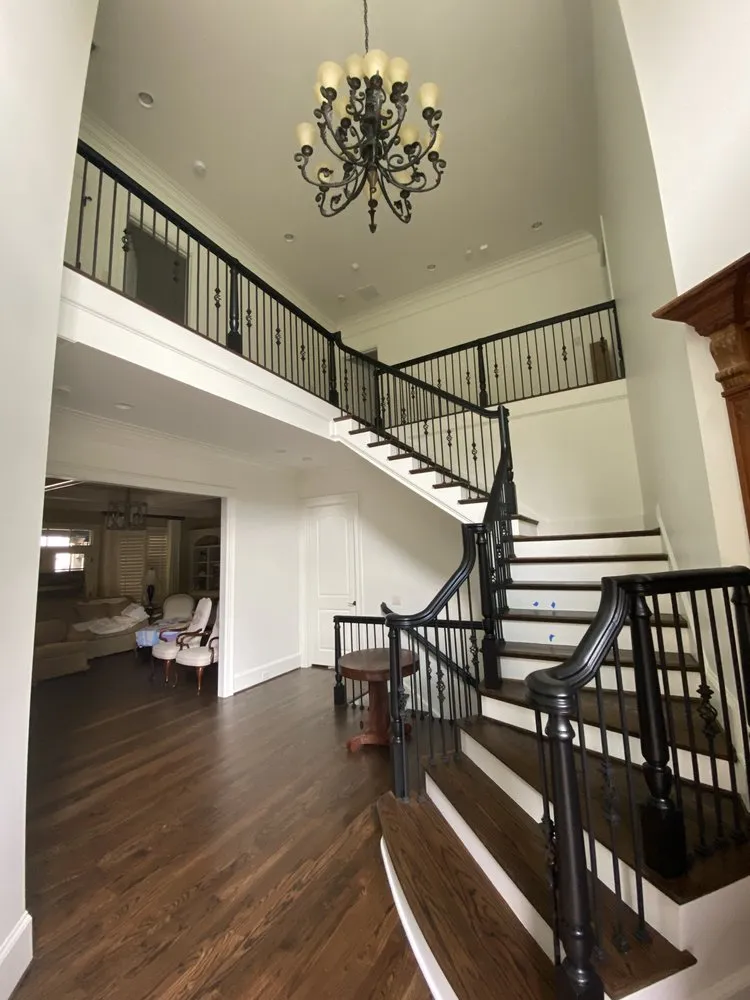 Slide of A&V Painting Services