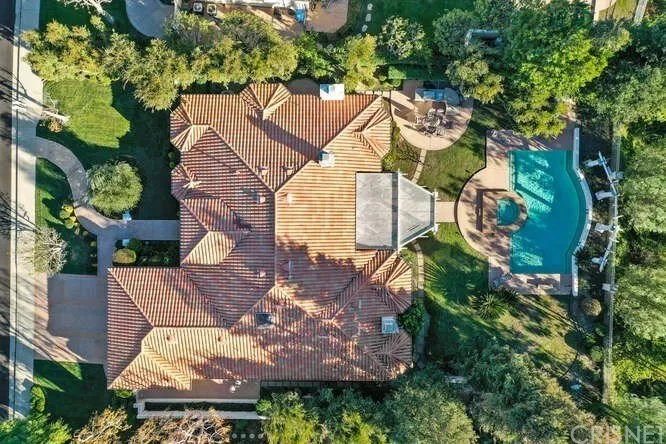 Slide of AV Roofing & Construction