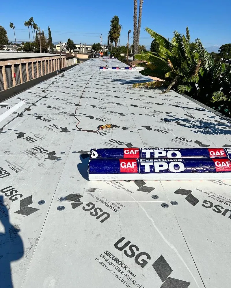 Slide of Avant Roofing