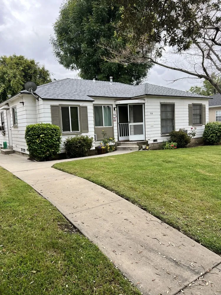 Slide of Avant Roofing