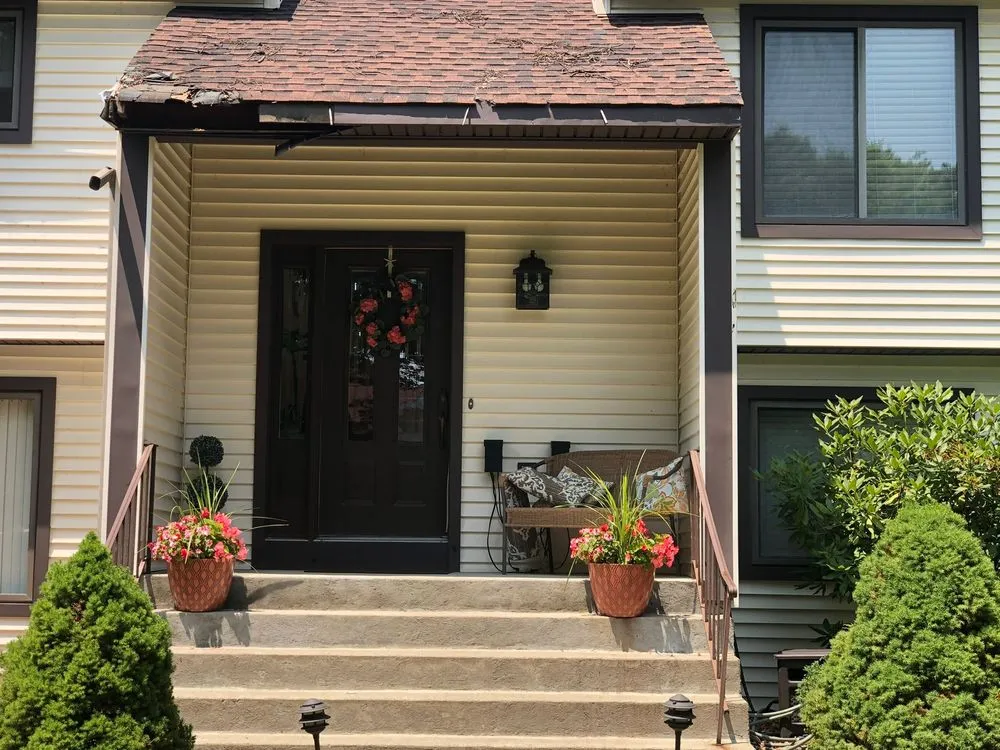 Slide of AvantGarde Construction