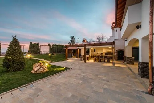 Avellino Construction