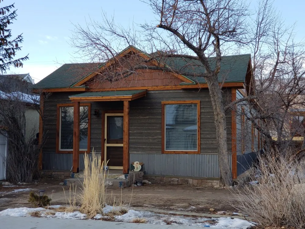 Slide of Avery Construction