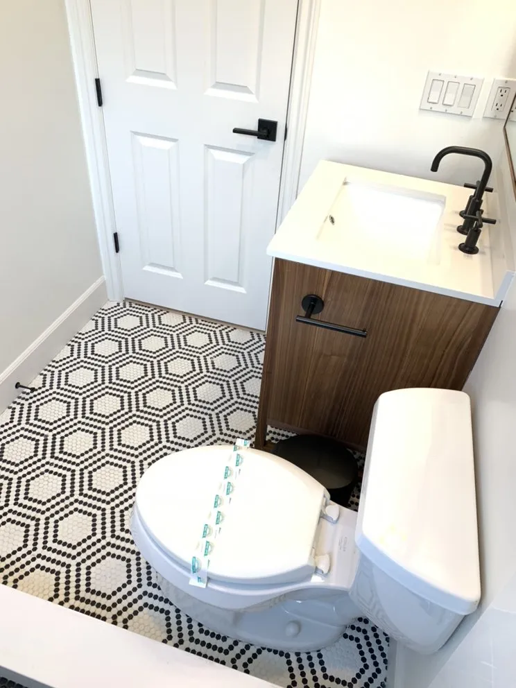 Slide of Avid Construction