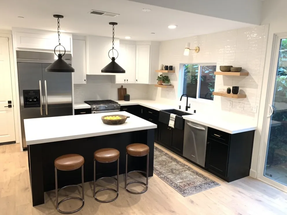 Slide of Avid Construction