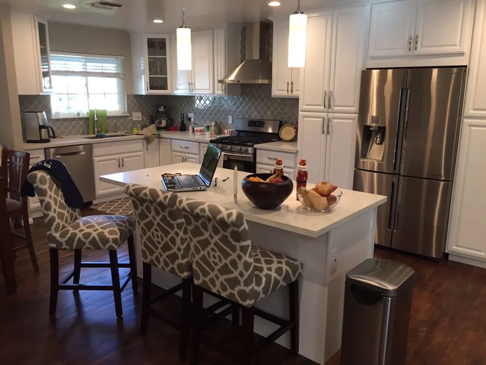 Slide of Avid Construction