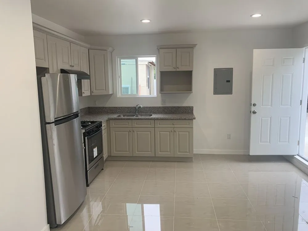 Slide of Aviva Home Improvement