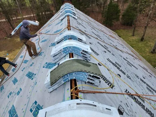 AVR general contractor Logo