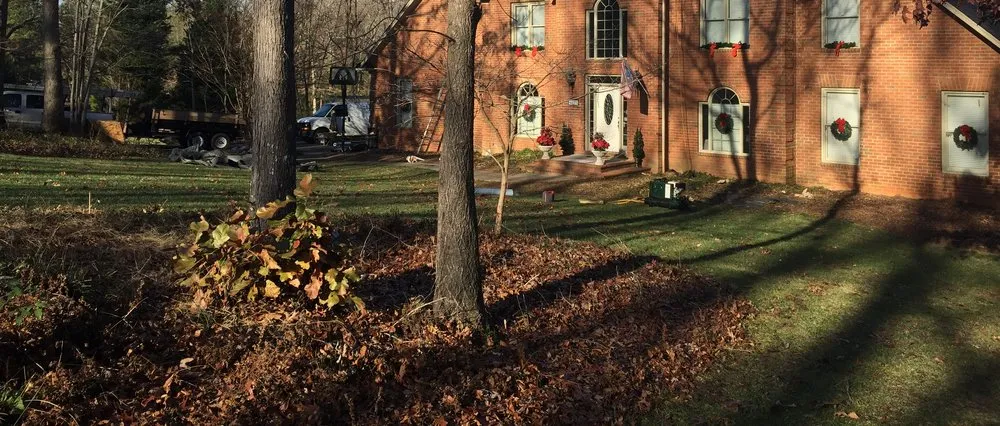 Slide of A&W Roofing