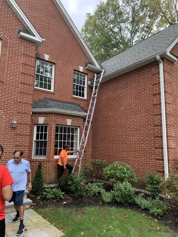 Licensed shingle roofing service experts serving Whippany, NJ - AW Roofing